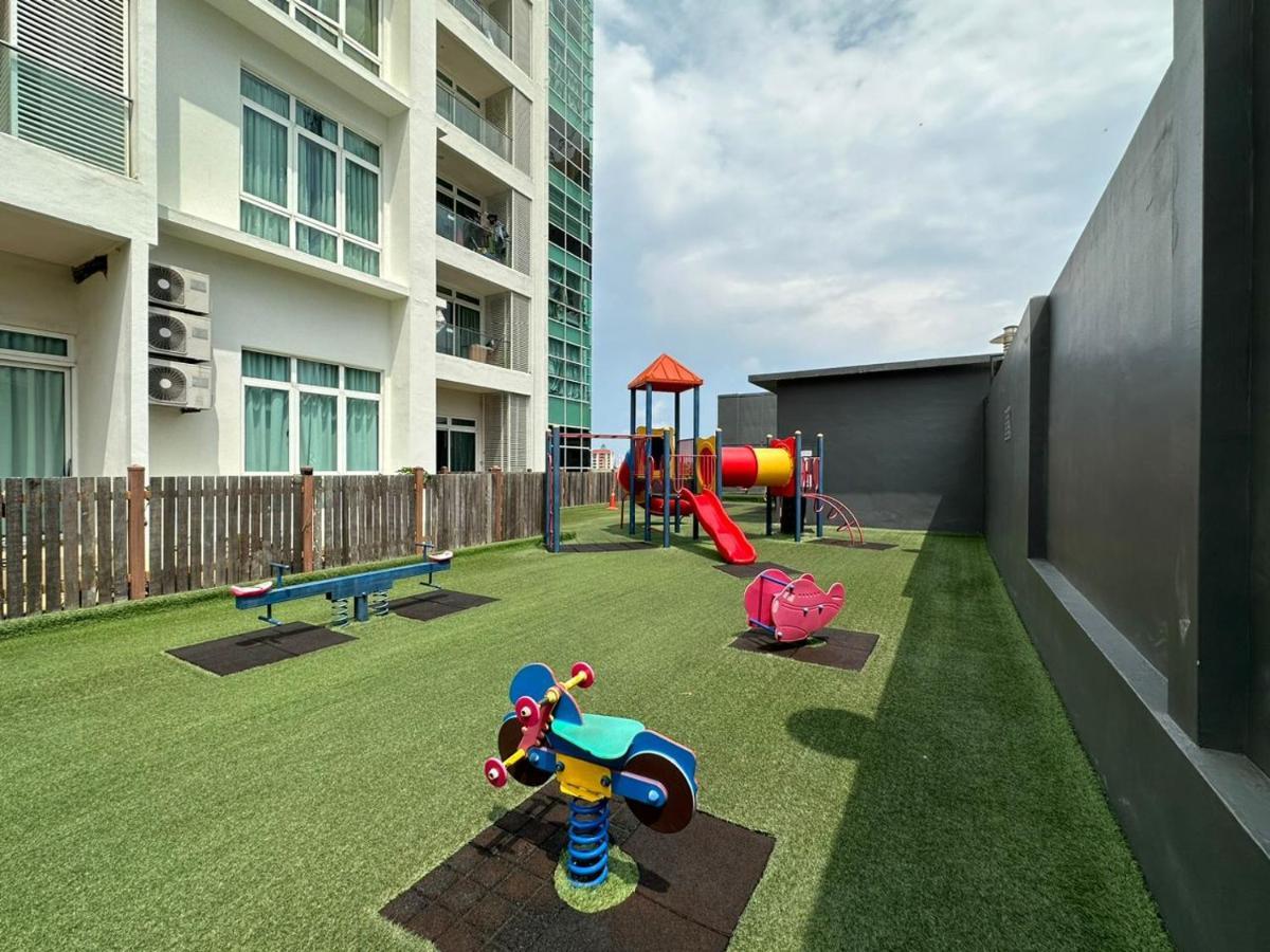 Ksl 2bedroom With Wifi Netflix 58 Inch Tv High Floor Balcony Johor Bahru