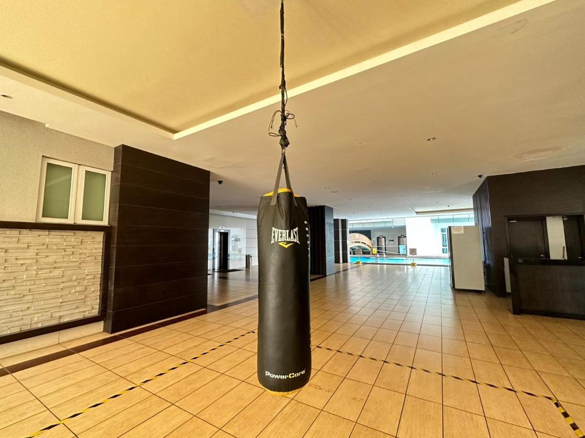 Ksl 2bedroom With Wifi Netflix 58 Inch Tv High Floor Balcony Apartment Johor Bahru